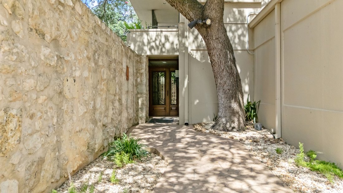 Condo in San Antonio, Texas, United States 2 - 18607393