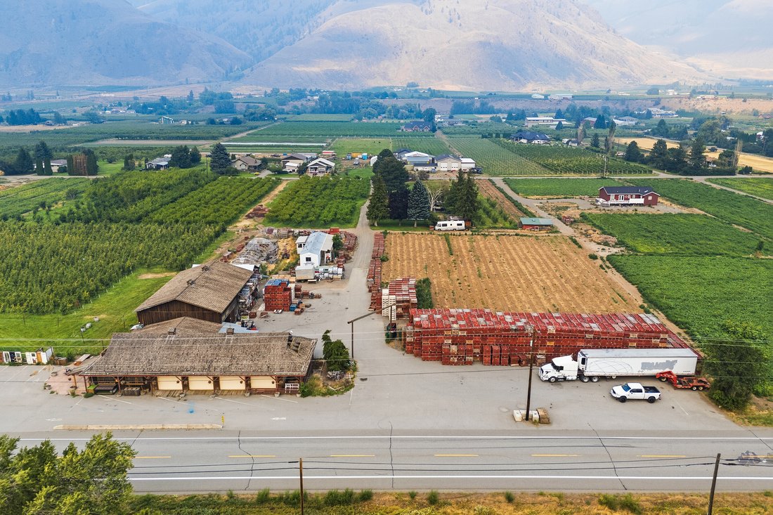 Farm Ranch in Cawston, British Columbia, Canada 4 - 18608180