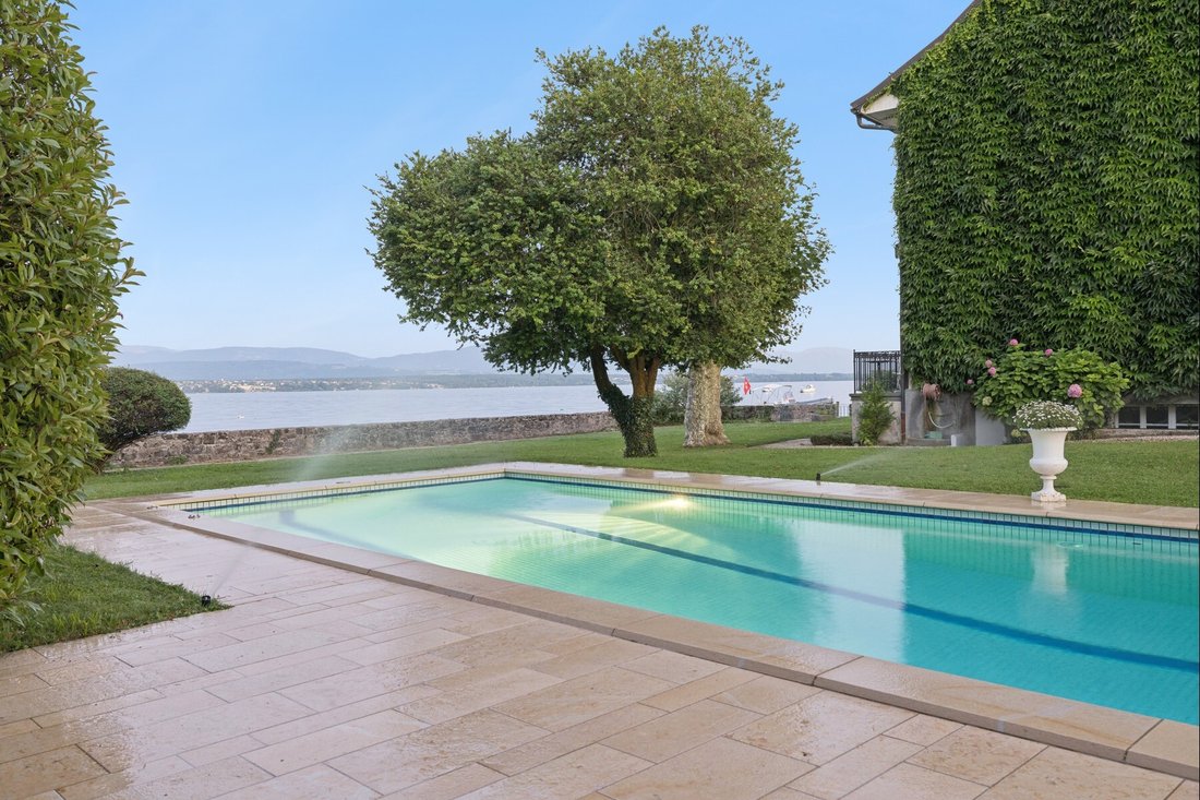 Nyon, Vaud, Switzerland 4 - 13347854