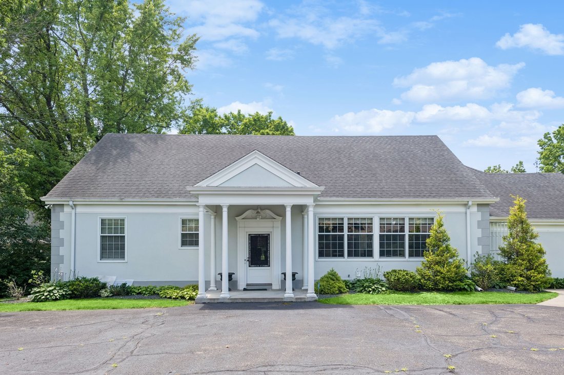 House in Wayzata, Minnesota, United States 2 - 18607430