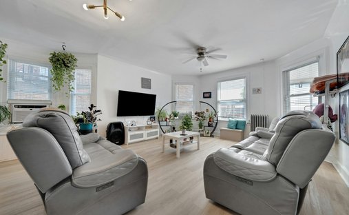 House in East Orange, New Jersey, United States 1