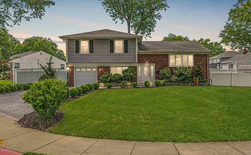 House in Clark, New Jersey, United States 1