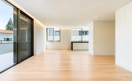 Apartment in Cedofeita, Santo Ildefonso, Se, Miragaia, Sao Nicolau e Vitoria, Porto District, Portugal 1