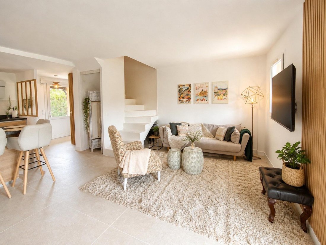 House in Exterieurs, Frejus, France 2 - 18608874