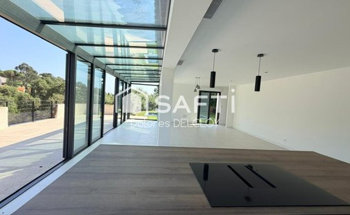 House in La Croix-Valmer, Provence-Alpes-Côte d'Azur, France 1