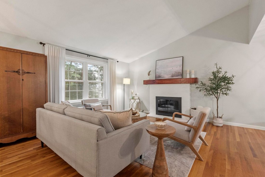 House in Groton, Massachusetts, United States 2 - 18608066