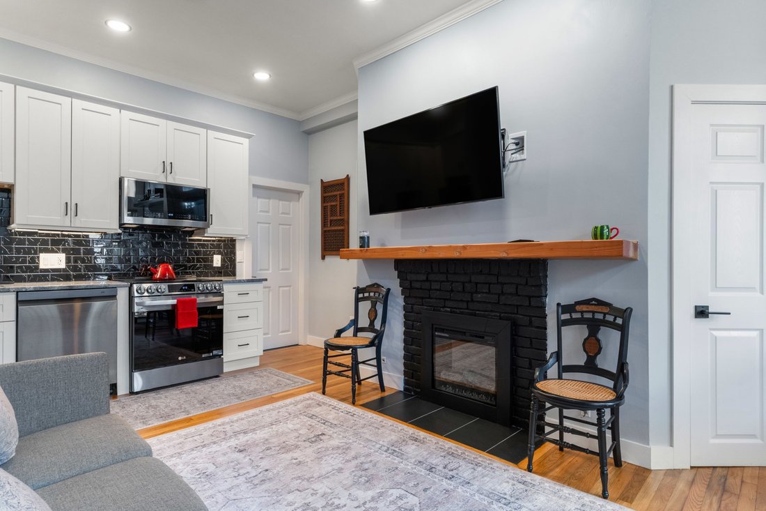 Condo in Boston, Massachusetts, United States 3 - 18607707