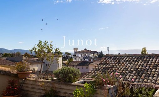 House in Nevons-route d'Apt, L'Isle-sur-la-Sorgue, France 1