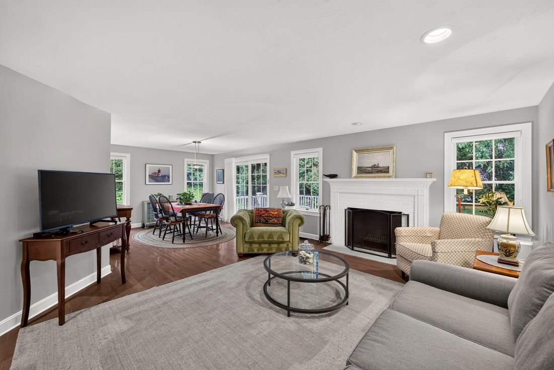 Condo in Mashpee, Massachusetts, United States 4 - 18607675