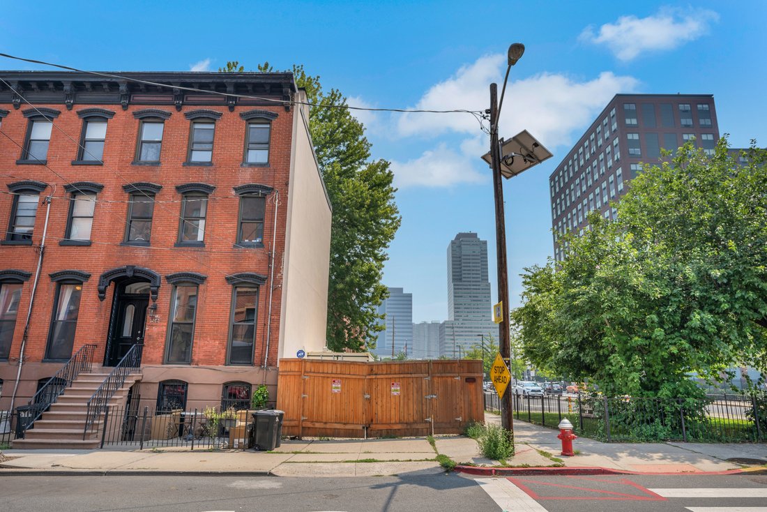 Land in Jersey City, New Jersey, United States 2 - 18607819