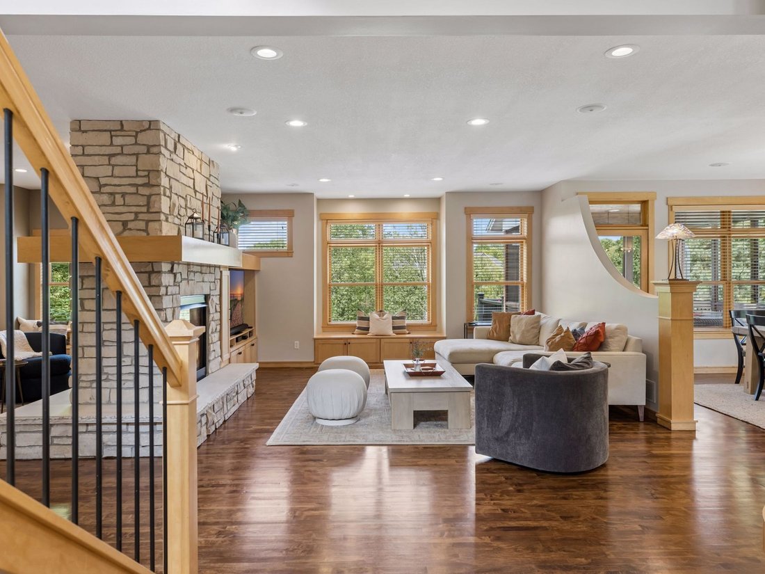 House in Woodbury, Minnesota, United States 3 - 18608087
