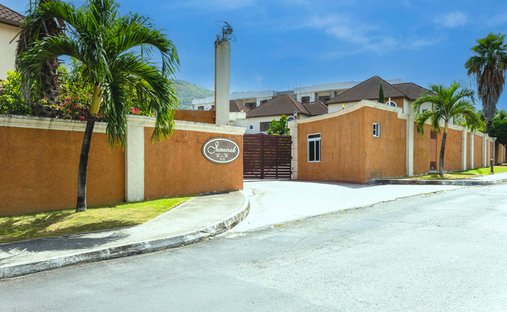 Townhouse in Kingston 6, Jamaica 1