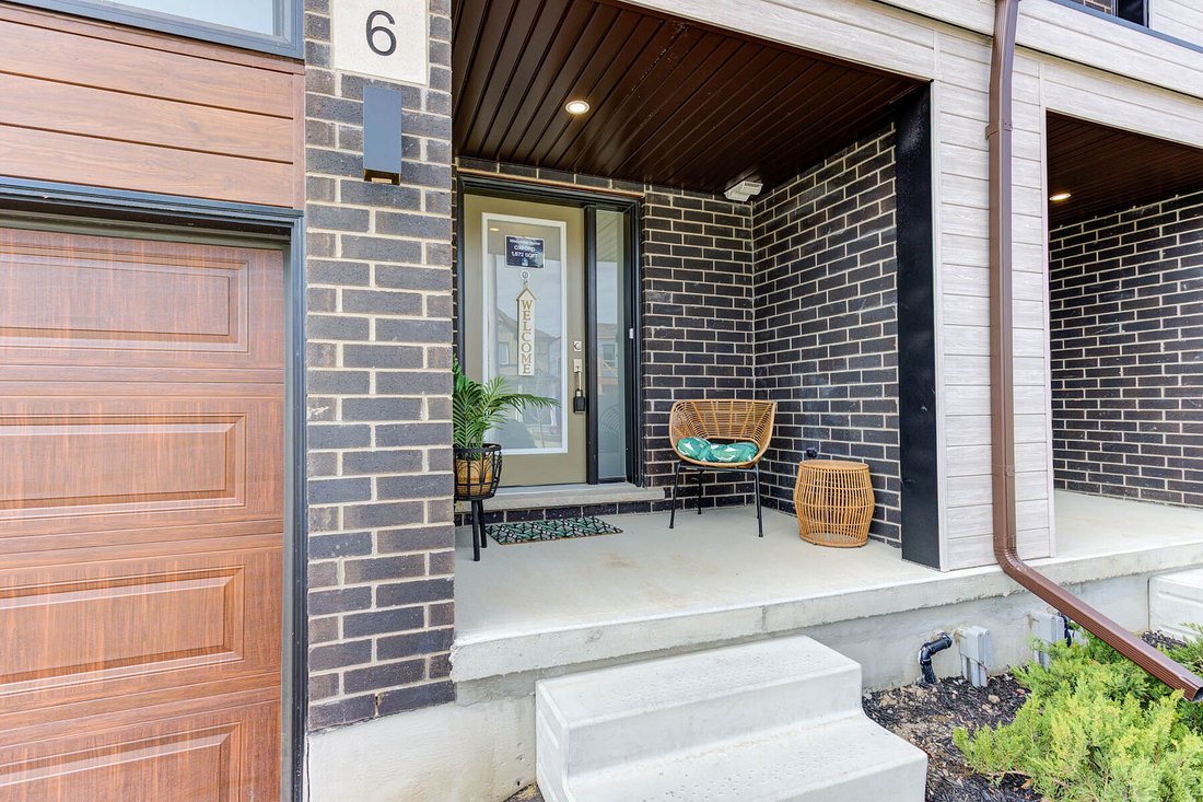 Townhouse in Cambridge, Ontario, Canada 2 - 18608000