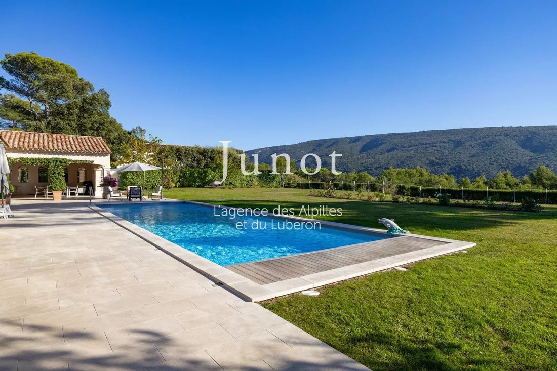 Villa à Ménerbes, Provence-Alpes-Côte d'Azur, France 1 - 18607451