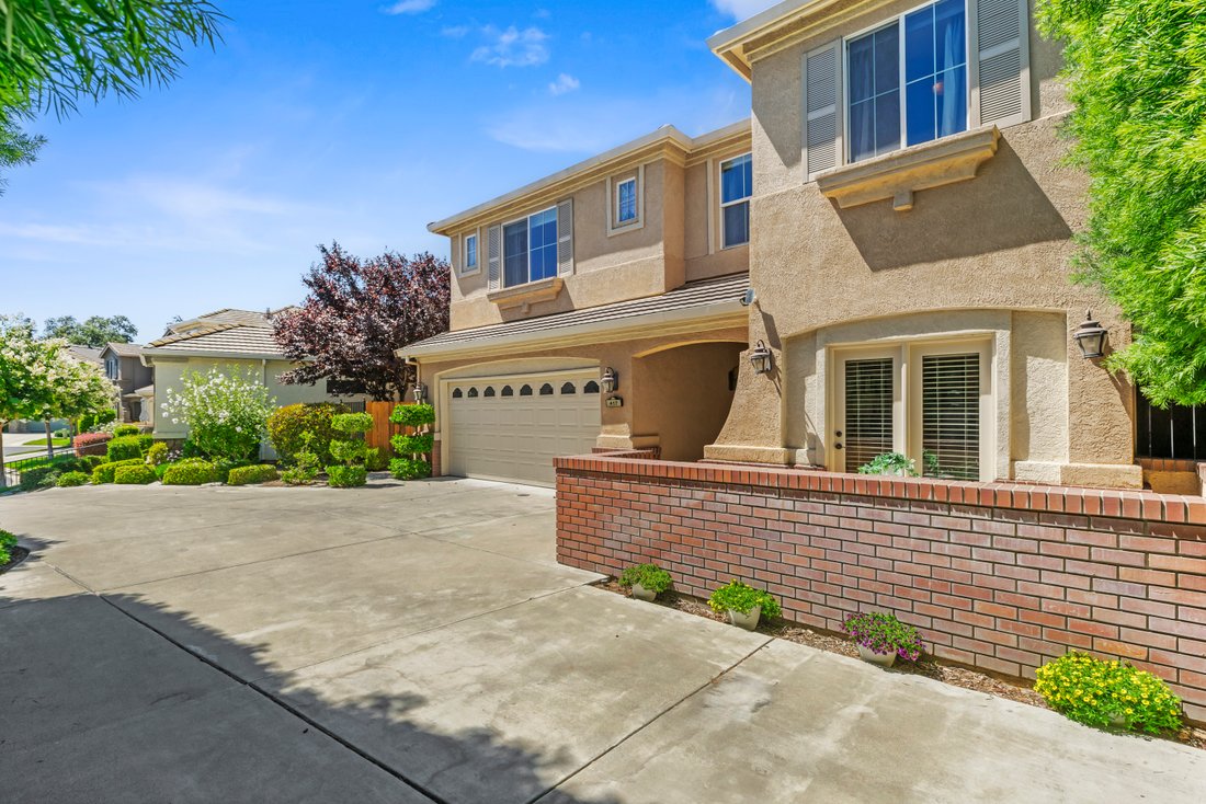 House in Modesto, California, United States 3 - 18607700