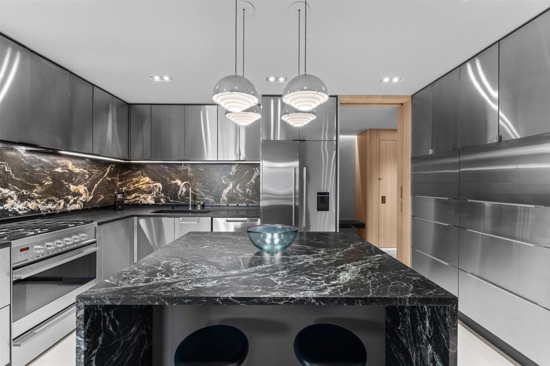 Condo in Boston, Massachusetts, United States 1 - 18607758