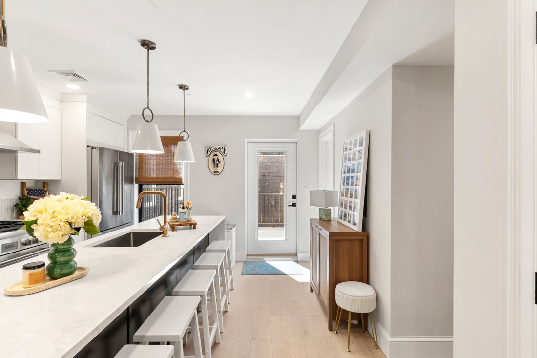 Condo in Boston, Massachusetts, United States 5 - 18607898