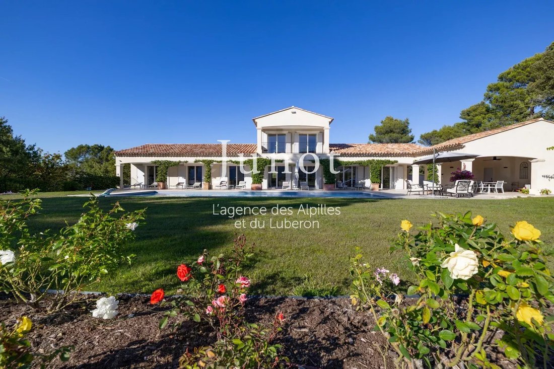 Villa à Ménerbes, Provence-Alpes-Côte d'Azur, France 2 - 18607451