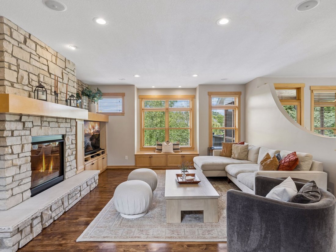 House in Woodbury, Minnesota, United States 4 - 18608087