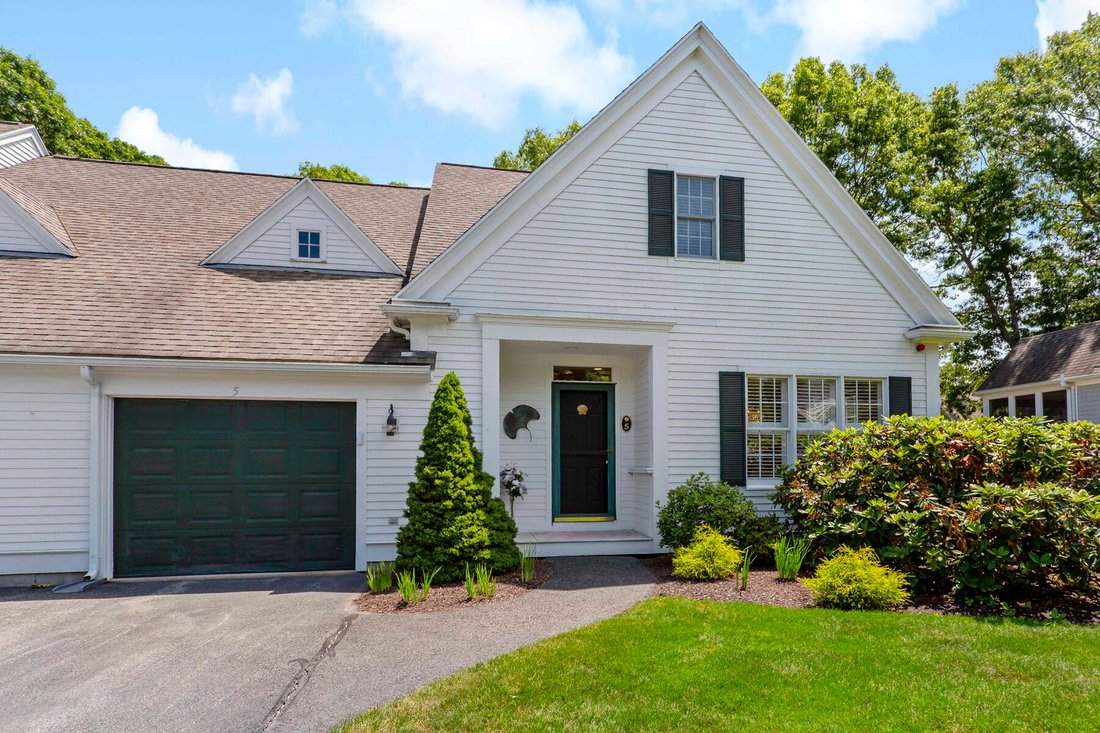 Condo in Mashpee, Massachusetts, United States 1 - 18607418