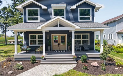 House in Syracuse, Indiana, United States 1