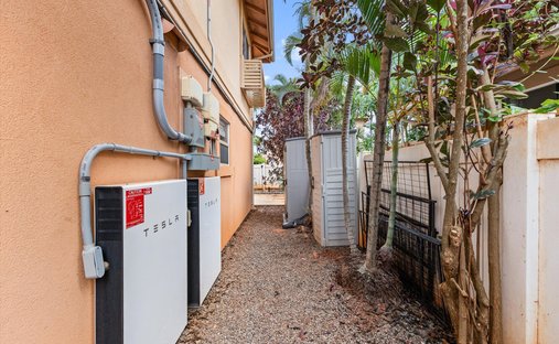 House in Waipahu, Hawaii, United States 1