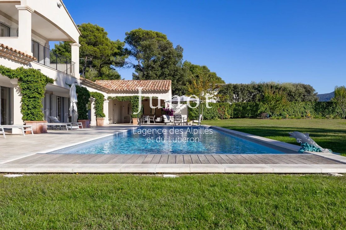 Villa à Ménerbes, Provence-Alpes-Côte d'Azur, France 3 - 18607451
