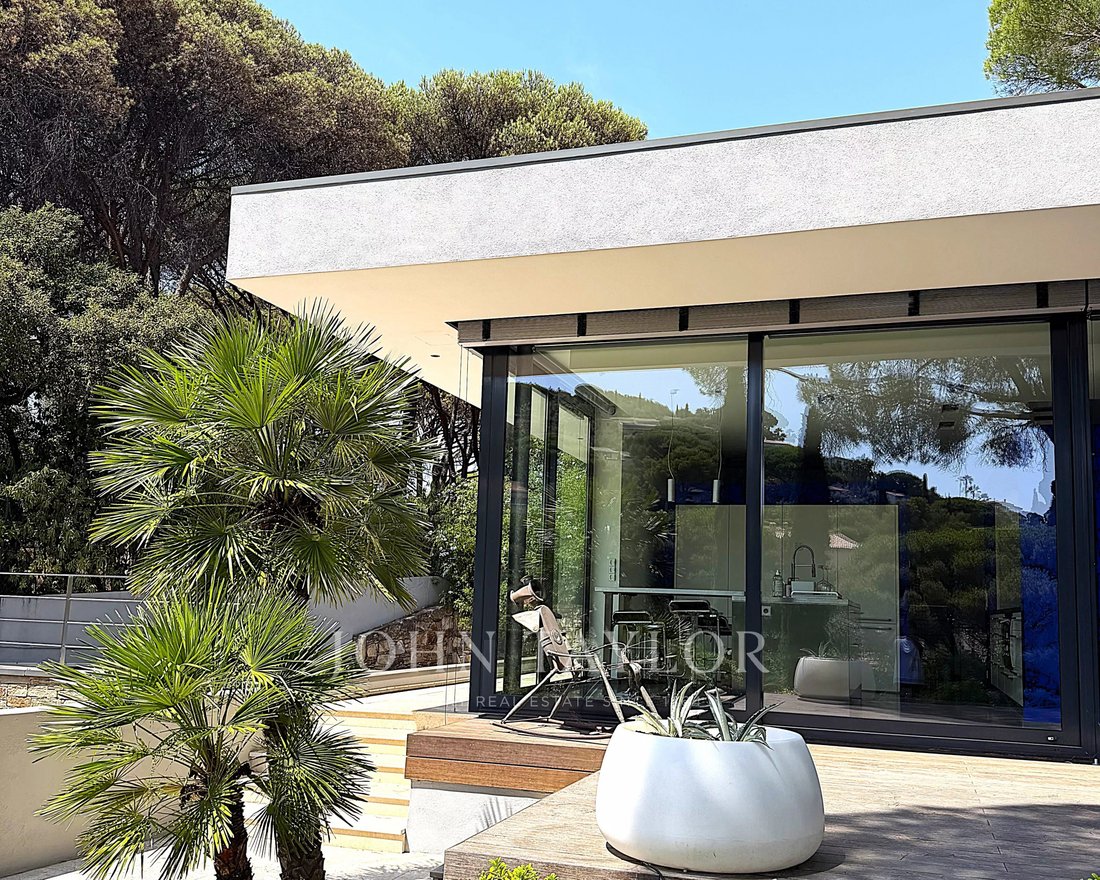 Villa in Nartelle-Noyer-Bellevue-bd des Sardinaux, Sainte-Maxime, France 3 - 15691943