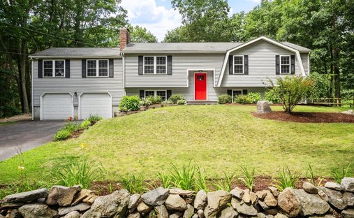 House in Groton, Massachusetts, United States 1