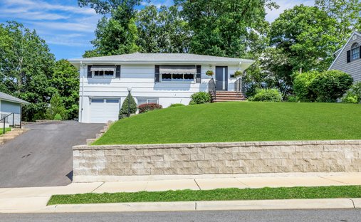 House in Bloomingdale, New Jersey, United States 1