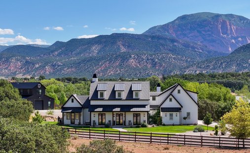 House in New Harmony, Utah, United States 1