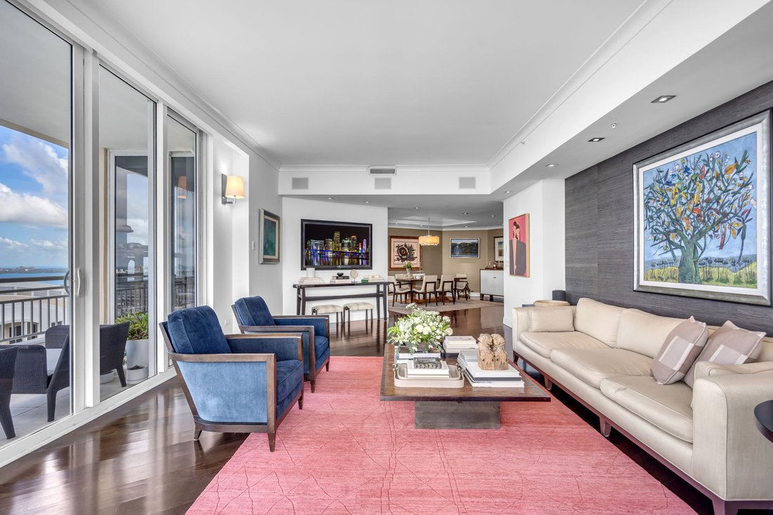 Condo in Miami, Florida, United States 4 - 18607368