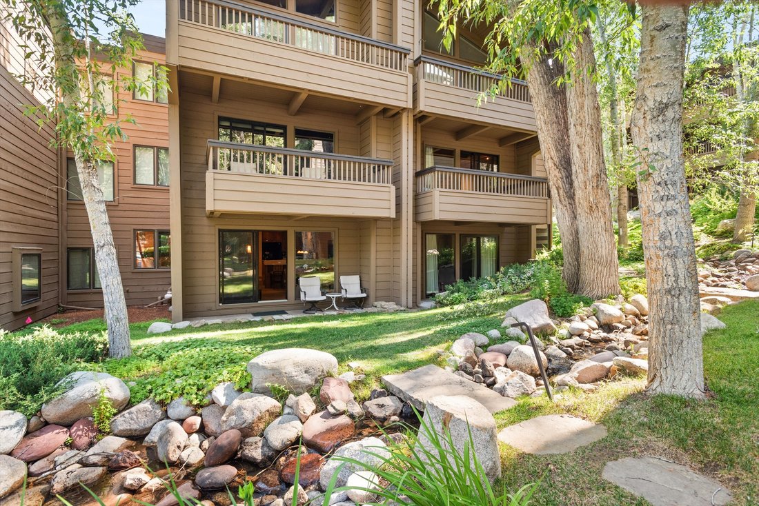 Condo in Aspen, Colorado, United States 3 - 18607220