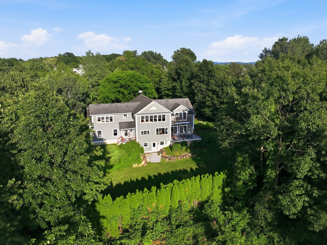 House in South Burlington, Vermont, United States 4 - 18607937