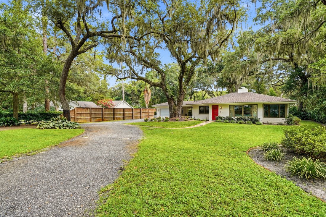 House in St. Simons, Georgia, United States 3 - 18607197