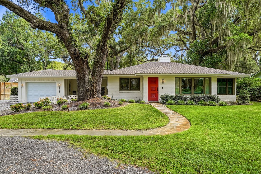 House in St. Simons, Georgia, United States 1 - 18607197