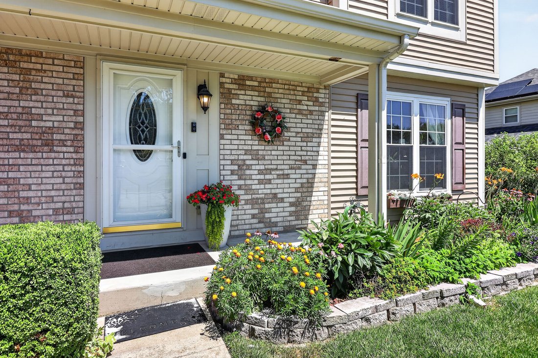 House in Carol Stream, Illinois, United States 2 - 18607943