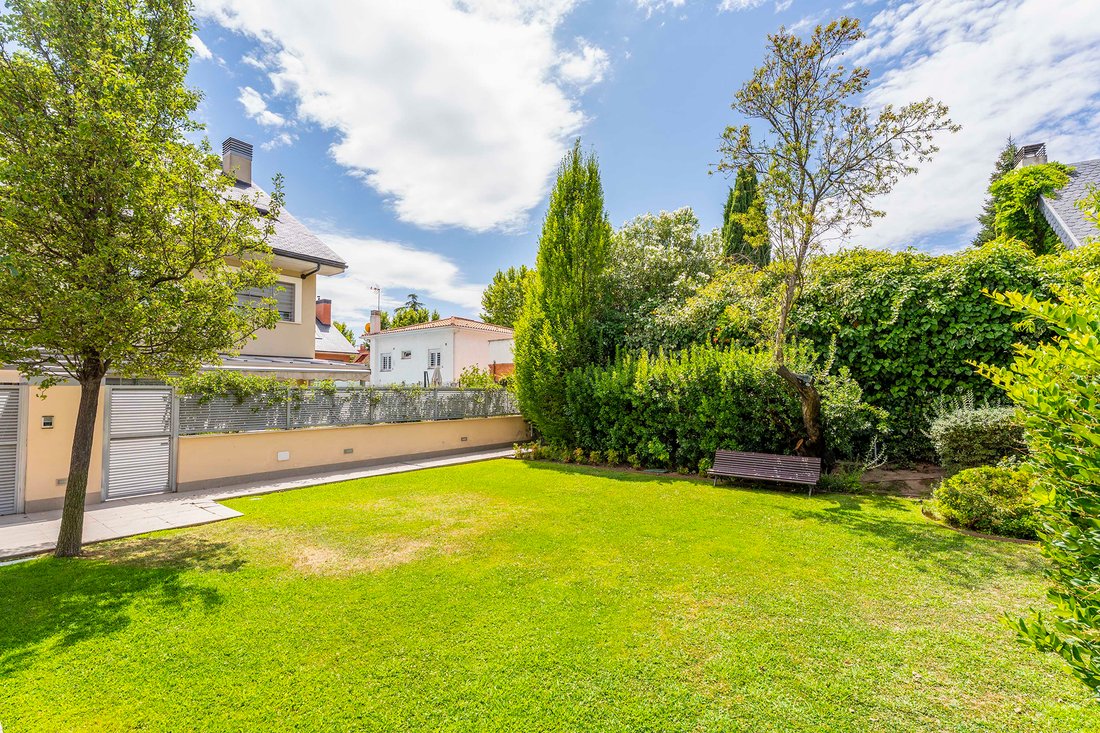 House in Pozuelo de Alarcon, Comunidad de Madrid, Spain 4 - 18608324