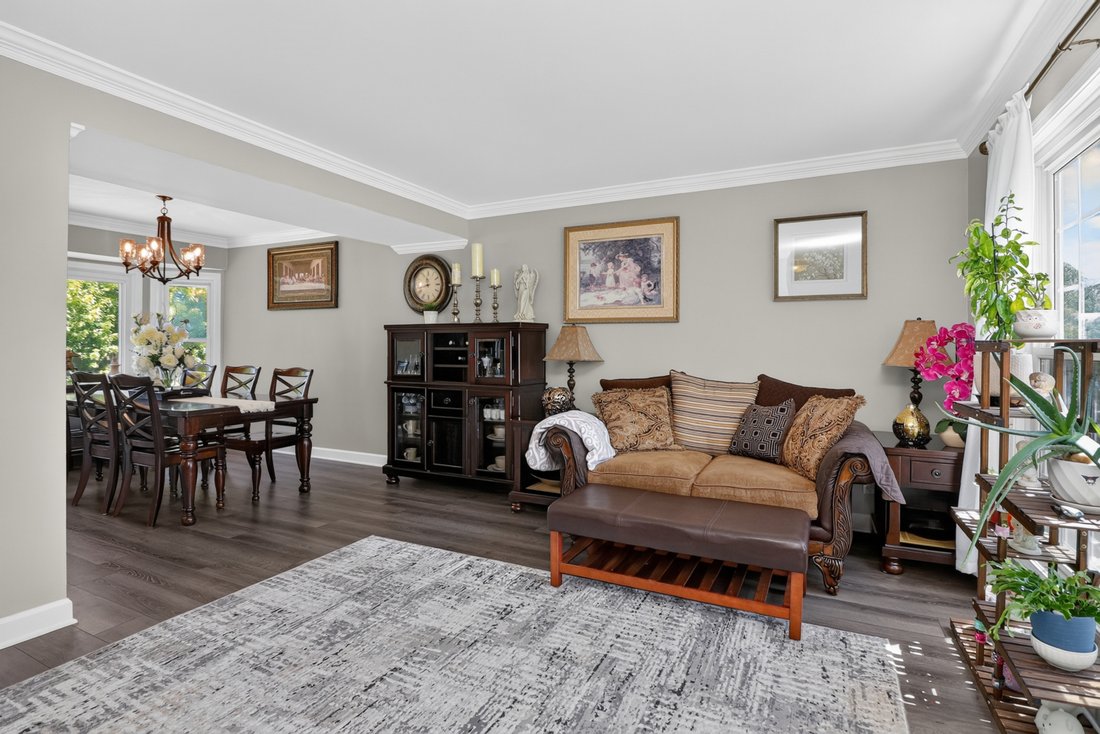 House in Carol Stream, Illinois, United States 3 - 18607943