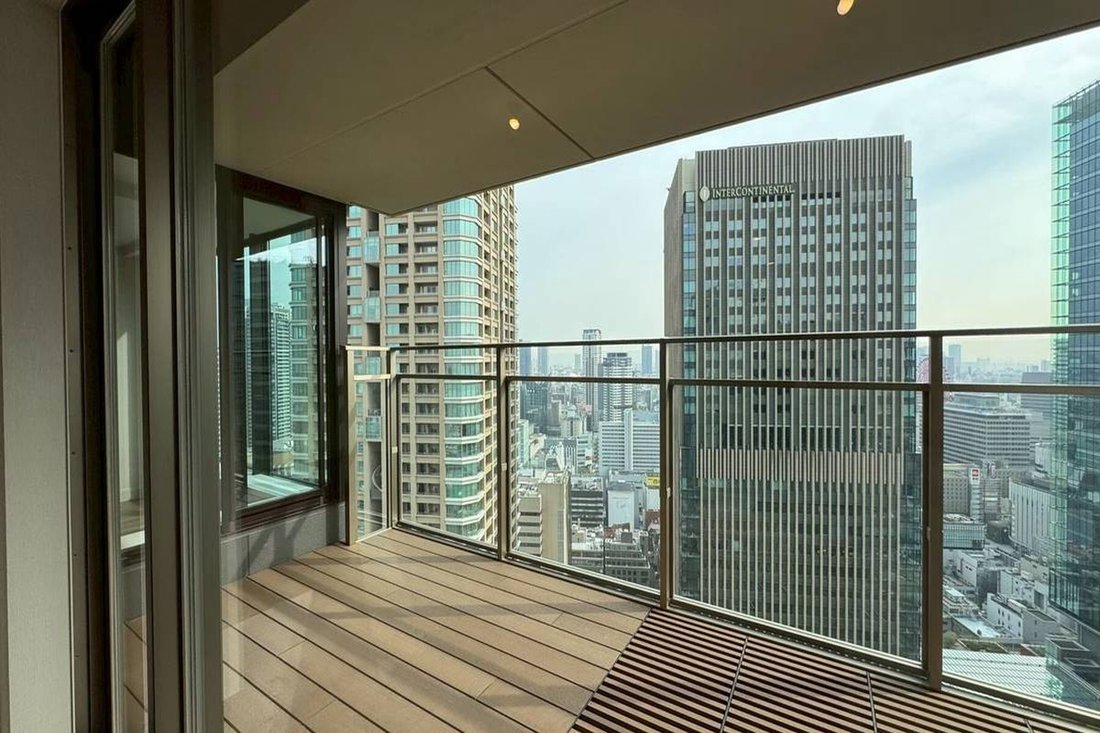 Condo in Osaka, Osaka, Japan 4 - 18607446