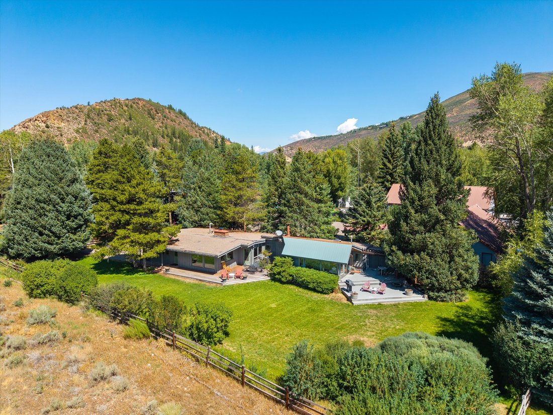 Apartment in Aspen, Colorado, United States 1 - 16336226