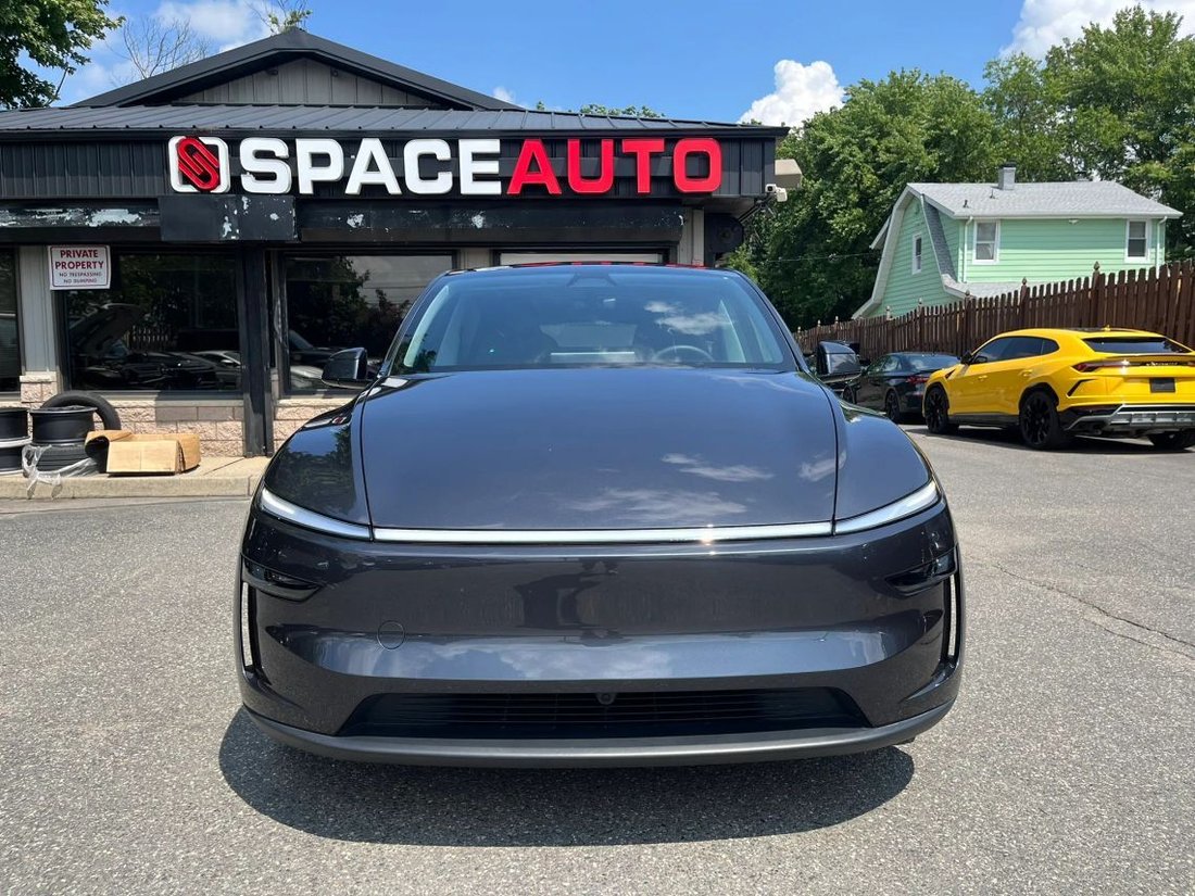 Suv in East Brunswick, NJ, United States 2 - 18608527