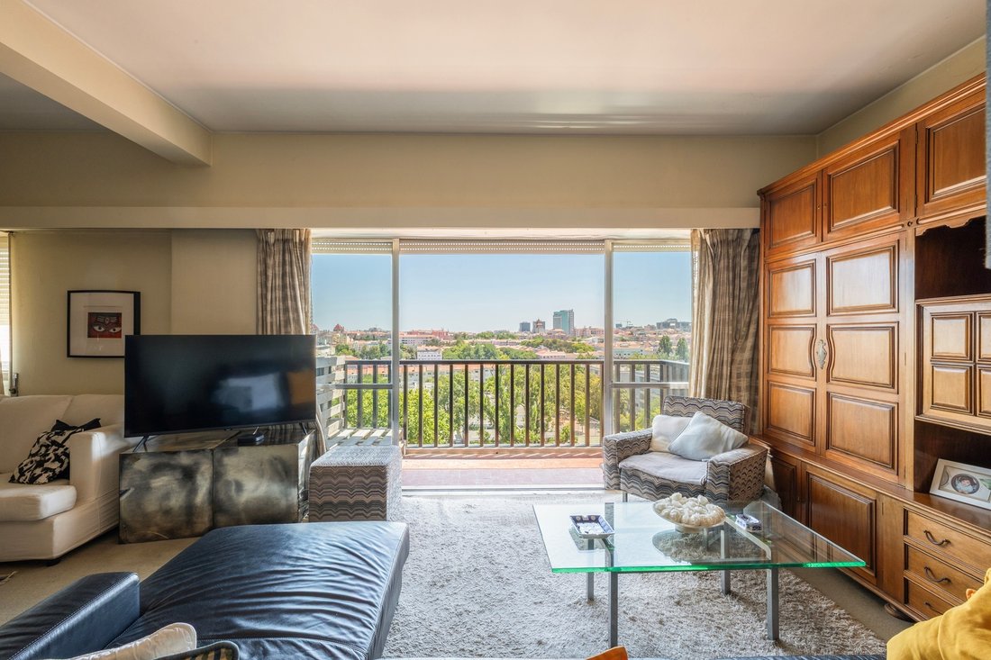 Apartment in Arroios, Lisbon, Portugal 4 - 18608572