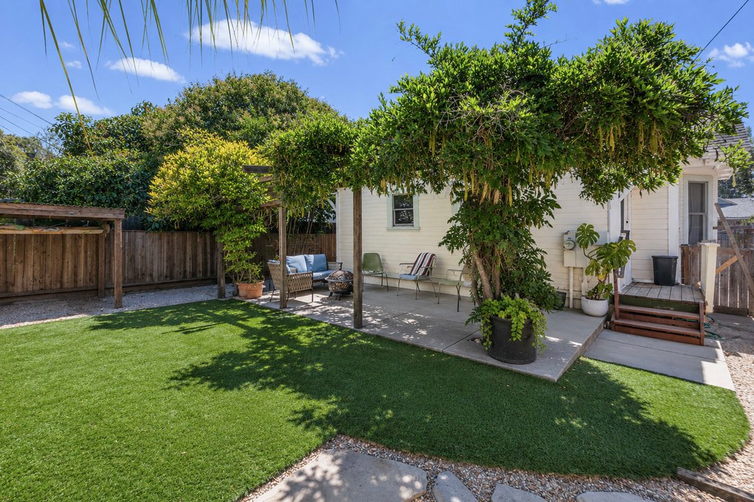San Luis Obispo, California, United States 5 - 18608565