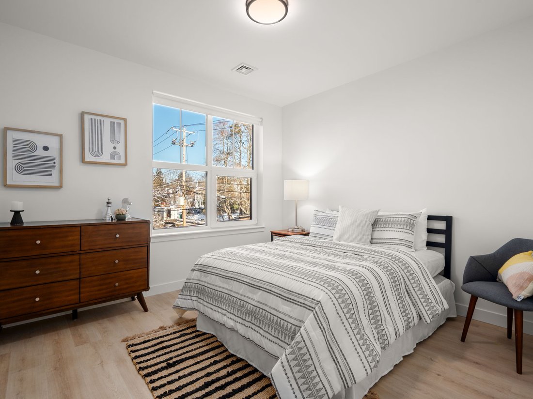 Condo in Newton, Massachusetts, United States 5 - 18608645