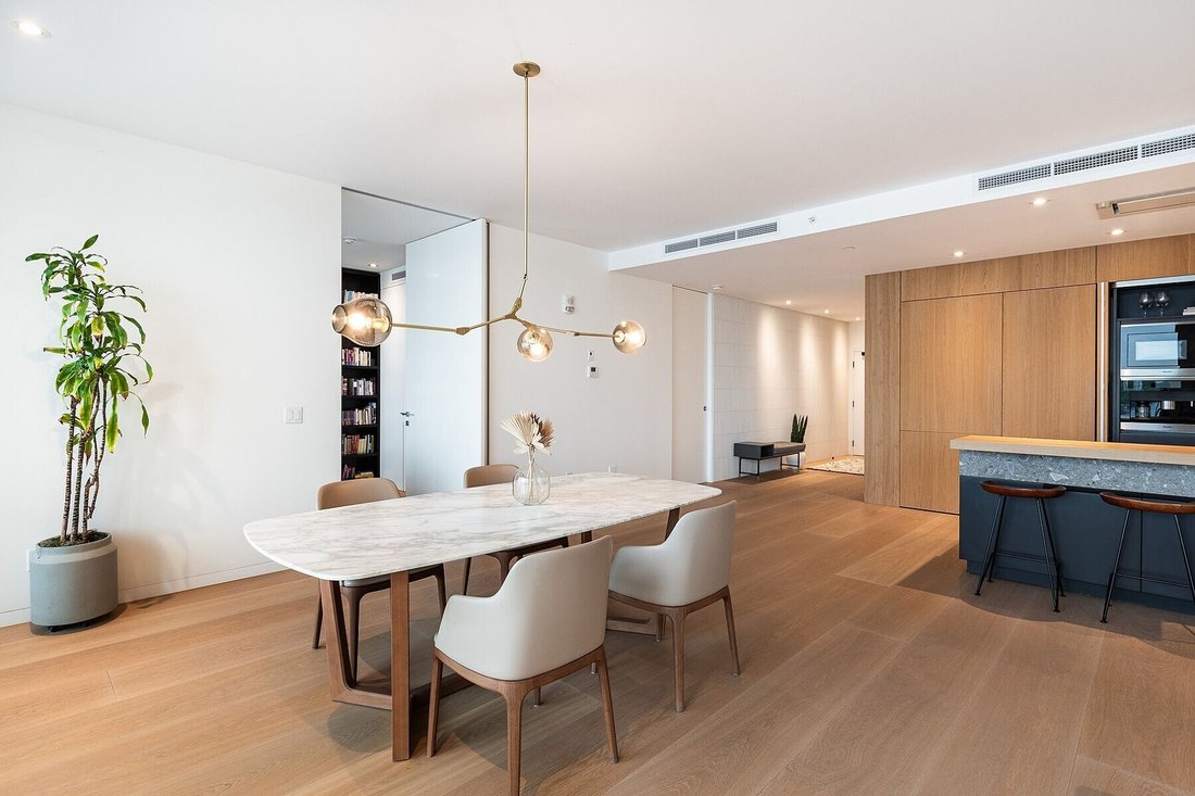 Condo in Montreal, Quebec, Canada 5 - 18608637