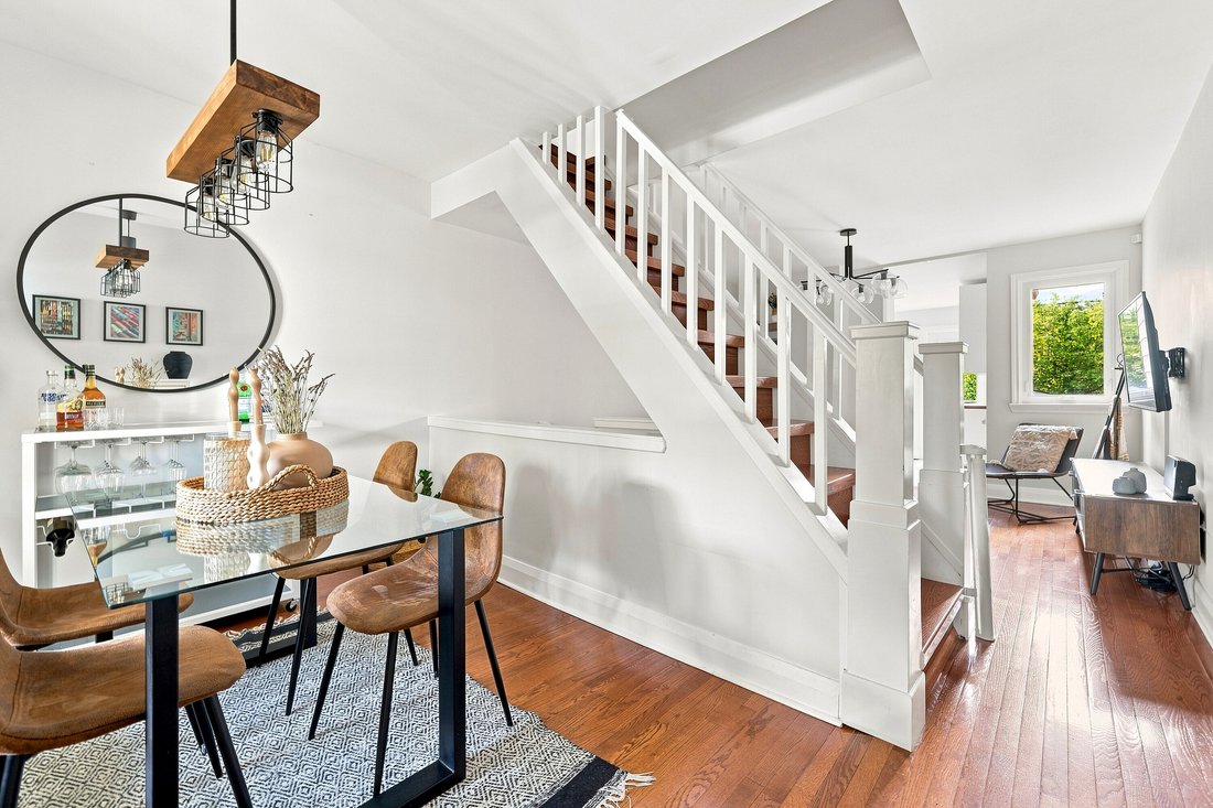 Townhouse in Toronto, Ontario, Canada 5 - 18608577