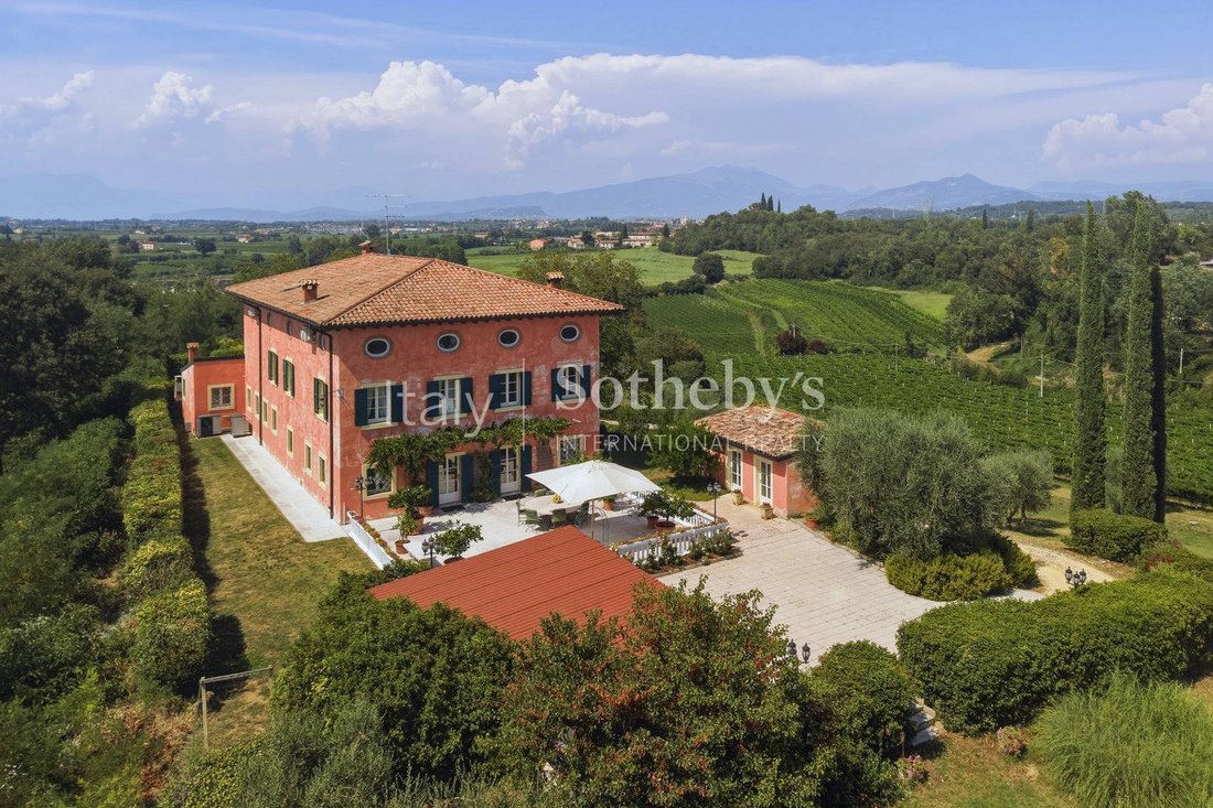 House in Sona, Veneto, Italy 2 - 18608654