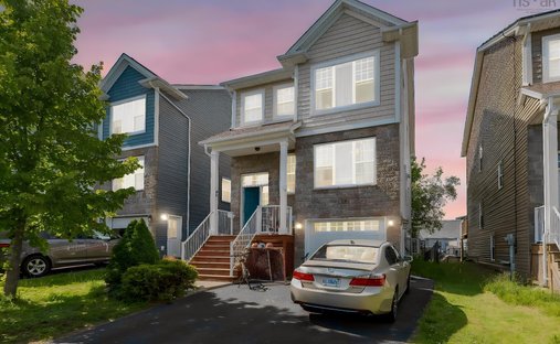 House in Bedford, Nova Scotia, Canada 1