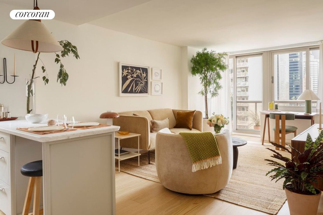 Condo in New York, New York, United States 2 - 18608822